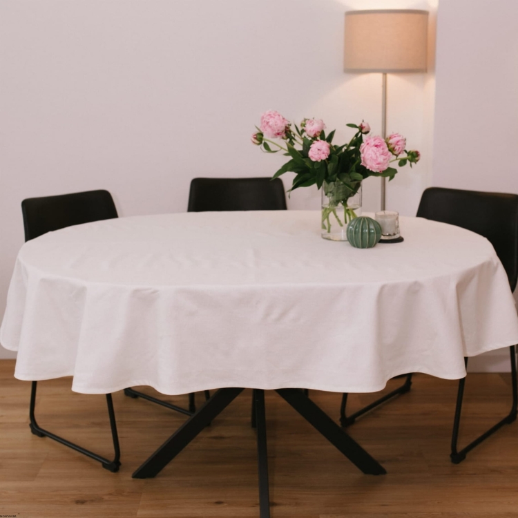 Owalny obrus plamoodporny ecru bawełniany