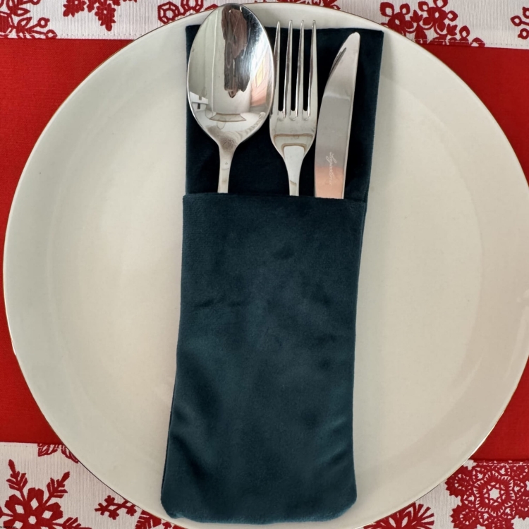 Kieszonka na sztućce z aksamity zielona świąteczna