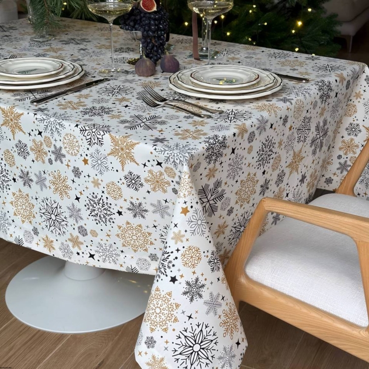Obrus świąteczny bawełniany plamoodporny z wzorem Płatki śniegu