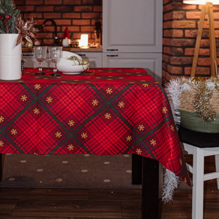 Obrus plamoodporny bawełniany w klatkę czerwonego koloru