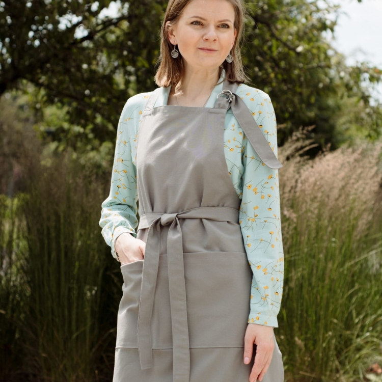 Bawełniany fartuch plamoodporny kuchenny / florystyczny / kosmetyczny szarego koloru