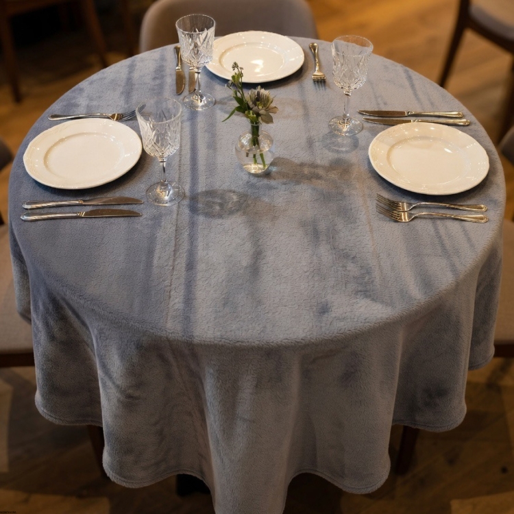 Obrus okrągły aksamit zielony Velvet niebieskiego koloru